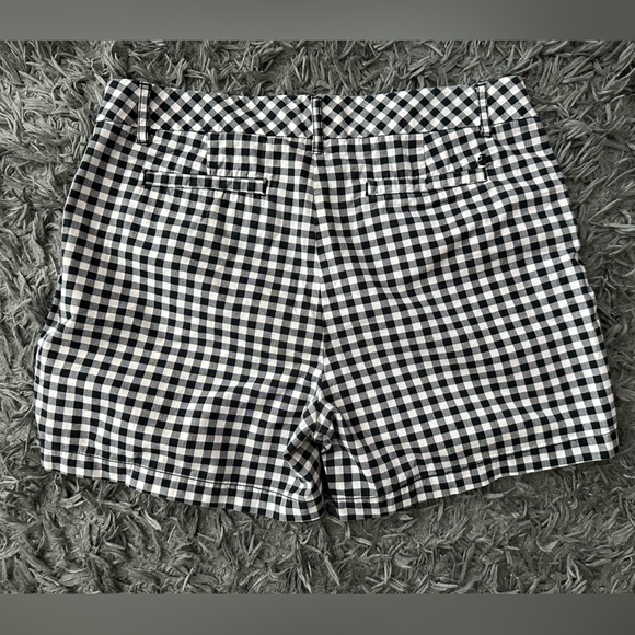 Shorts - Picture 2 of 4